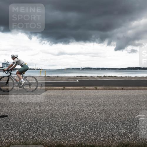16.08.2026 - KN Förde Triathlon 2026 H.Heesch http://msf.ph/oto/9987828 16.08.2026 13:29:17 Radfahren 562 meine-sportfotos.de
