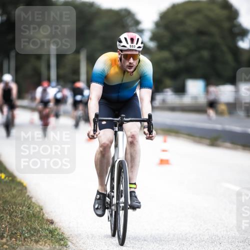 16.08.2026 - KN Förde Triathlon 2026 H.Heesch http://msf.ph/oto/9987950 16.08.2026 13:12:17 Radfahren 523, 542, 553, 568, 701 meine-sportfotos.de