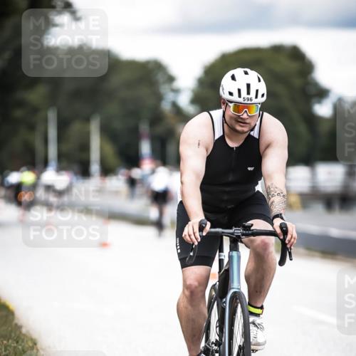 16.08.2026 - KN Förde Triathlon 2026 H.Heesch http://msf.ph/oto/9987974 16.08.2026 13:12:22 Radfahren 596, 701 meine-sportfotos.de