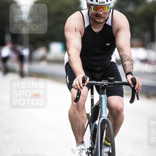 16.08.2026 - KN Förde Triathlon 2026 H.Heesch http://msf.ph/oto/9987983 16.08.2026 13:12:22 Radfahren 596, 701 meine-sportfotos.de