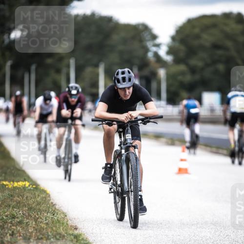 16.08.2026 - KN Förde Triathlon 2026 H.Heesch http://msf.ph/oto/9988044 16.08.2026 13:12:57 Radfahren 549, 601, 606, 733 meine-sportfotos.de