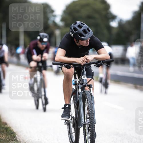 16.08.2026 - KN Förde Triathlon 2026 H.Heesch http://msf.ph/oto/9988060 16.08.2026 13:12:58 Radfahren 549, 556, 588, 601, 606, 733, 734 meine-sportfotos.de