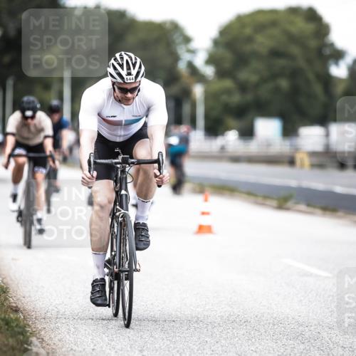 16.08.2026 - KN Förde Triathlon 2026 H.Heesch http://msf.ph/oto/9988109 16.08.2026 13:13:11 Radfahren 532, 534, 544, 706, 730, 742, 747 meine-sportfotos.de