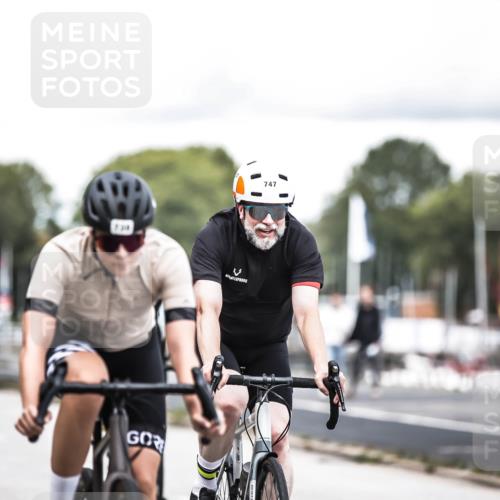 16.08.2026 - KN Förde Triathlon 2026 H.Heesch http://msf.ph/oto/9988130 16.08.2026 13:13:13 Radfahren 532, 534, 539, 544, 706, 721, 730, 742, 747 meine-sportfotos.de