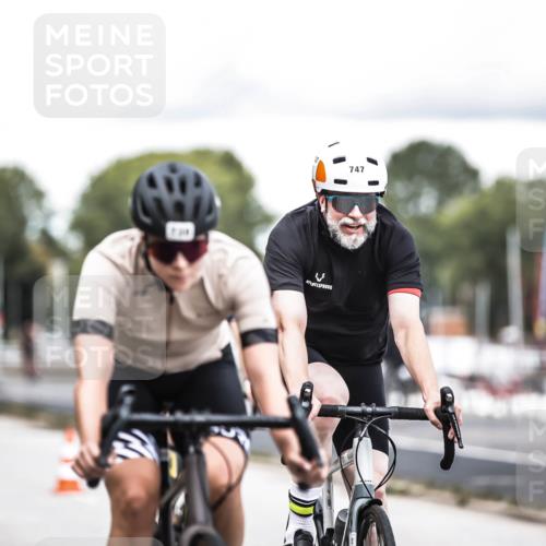 16.08.2026 - KN Förde Triathlon 2026 H.Heesch http://msf.ph/oto/9988133 16.08.2026 13:13:13 Radfahren 532, 534, 539, 544, 706, 721, 730, 742, 747 meine-sportfotos.de