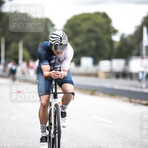 16.08.2026 - KN Förde Triathlon 2026 H.Heesch http://msf.ph/oto/9988140 16.08.2026 13:13:15 Radfahren 532, 539, 544, 706, 721, 730, 742, 747 meine-sportfotos.de