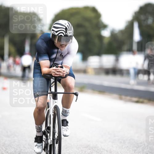 16.08.2026 - KN Förde Triathlon 2026 H.Heesch http://msf.ph/oto/9988143 16.08.2026 13:13:15 Radfahren 532, 539, 544, 706, 721, 730, 742, 747 meine-sportfotos.de