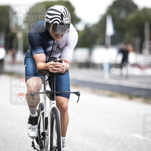 16.08.2026 - KN Förde Triathlon 2026 H.Heesch http://msf.ph/oto/9988147 16.08.2026 13:13:15 Radfahren 532, 539, 544, 706, 721, 730, 742, 747 meine-sportfotos.de