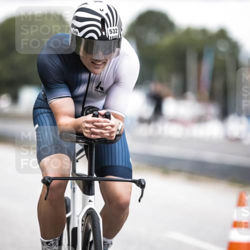 16.08.2026 - KN Förde Triathlon 2026 H.Heesch http://msf.ph/oto/9988151 16.08.2026 13:13:16 Radfahren 532, 539, 587, 721, 730, 747 meine-sportfotos.de