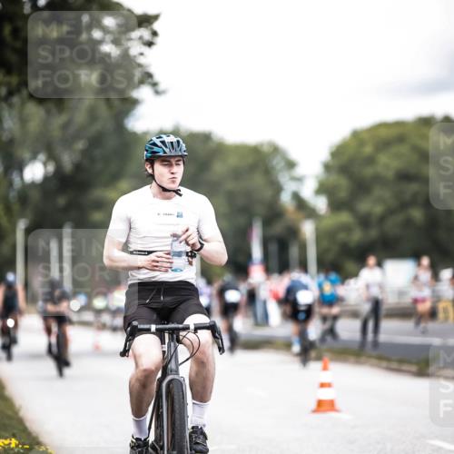 16.08.2026 - KN Förde Triathlon 2026 H.Heesch http://msf.ph/oto/9988168 16.08.2026 13:13:33 Radfahren 517, 538, 717, 736 meine-sportfotos.de