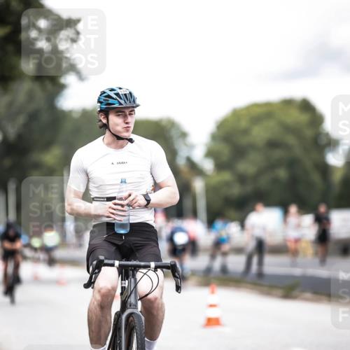 16.08.2026 - KN Förde Triathlon 2026 H.Heesch http://msf.ph/oto/9988175 16.08.2026 13:13:33 Radfahren 517, 538, 717, 736 meine-sportfotos.de