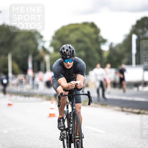16.08.2026 - KN Förde Triathlon 2026 H.Heesch http://msf.ph/oto/9988187 16.08.2026 13:13:37 Radfahren 506, 517, 538 meine-sportfotos.de