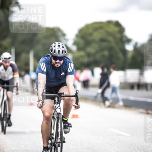 16.08.2026 - KN Förde Triathlon 2026 H.Heesch http://msf.ph/oto/9988233 16.08.2026 13:13:48 Radfahren 567, 571, 577, 585, 599, 608, 703 meine-sportfotos.de