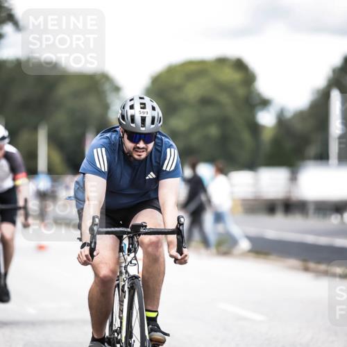 16.08.2026 - KN Förde Triathlon 2026 H.Heesch http://msf.ph/oto/9988237 16.08.2026 13:13:48 Radfahren 567, 571, 577, 585, 599, 608, 703 meine-sportfotos.de