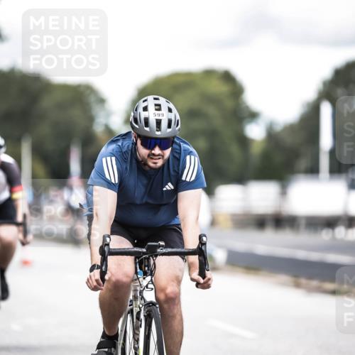 16.08.2026 - KN Förde Triathlon 2026 H.Heesch http://msf.ph/oto/9988240 16.08.2026 13:13:48 Radfahren 567, 571, 577, 585, 599, 608, 703 meine-sportfotos.de