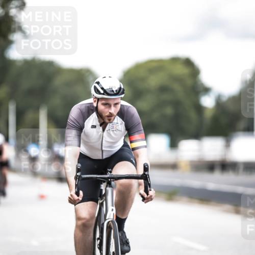 16.08.2026 - KN Förde Triathlon 2026 H.Heesch http://msf.ph/oto/9988243 16.08.2026 13:13:49 Radfahren 535, 567, 571, 585, 599, 608, 703, 731 meine-sportfotos.de