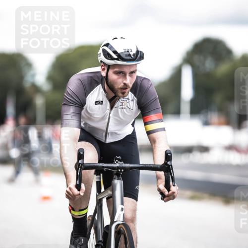 16.08.2026 - KN Förde Triathlon 2026 H.Heesch http://msf.ph/oto/9988250 16.08.2026 13:13:49 Radfahren 535, 567, 571, 585, 599, 608, 703, 731 meine-sportfotos.de