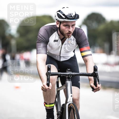 16.08.2026 - KN Förde Triathlon 2026 H.Heesch http://msf.ph/oto/9988252 16.08.2026 13:13:49 Radfahren 535, 567, 571, 585, 599, 608, 703, 731 meine-sportfotos.de