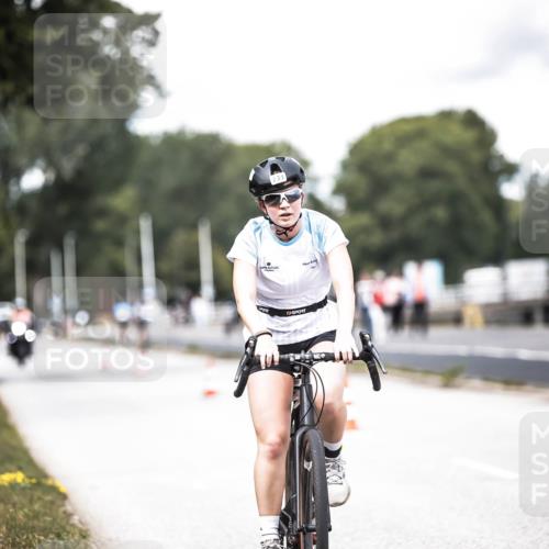 16.08.2026 - KN Förde Triathlon 2026 H.Heesch http://msf.ph/oto/9988261 16.08.2026 13:13:54 Radfahren 511, 535, 567, 585, 608, 731 meine-sportfotos.de