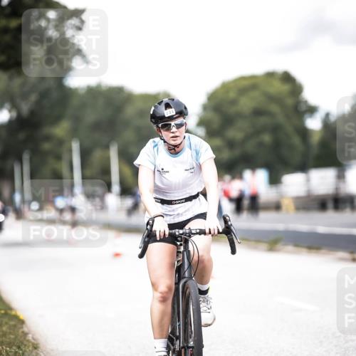16.08.2026 - KN Förde Triathlon 2026 H.Heesch http://msf.ph/oto/9988262 16.08.2026 13:13:54 Radfahren 511, 535, 567, 585, 608, 731 meine-sportfotos.de
