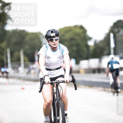 16.08.2026 - KN Förde Triathlon 2026 H.Heesch http://msf.ph/oto/9988266 16.08.2026 13:13:54 Radfahren 511, 535, 567, 585, 608, 731 meine-sportfotos.de