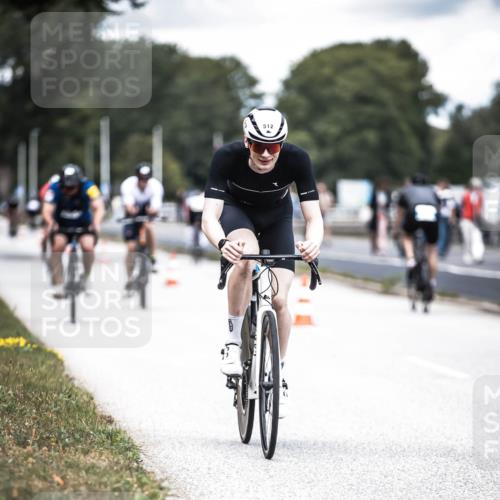 16.08.2026 - KN Förde Triathlon 2026 H.Heesch http://msf.ph/oto/9988290 16.08.2026 13:14:14 Radfahren 509, 530, 548, 604, 611 meine-sportfotos.de
