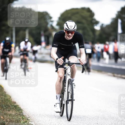 16.08.2026 - KN Förde Triathlon 2026 H.Heesch http://msf.ph/oto/9988294 16.08.2026 13:14:15 Radfahren 509, 530, 540, 548, 604, 611 meine-sportfotos.de