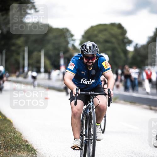 16.08.2026 - KN Förde Triathlon 2026 H.Heesch http://msf.ph/oto/9988313 16.08.2026 13:14:17 Radfahren 530, 540, 548, 604, 611, 705 meine-sportfotos.de