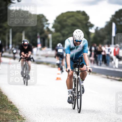 16.08.2026 - KN Förde Triathlon 2026 H.Heesch http://msf.ph/oto/9988334 16.08.2026 13:14:22 Radfahren 540, 546, 555, 561, 568, 610, 611, 705, 740 meine-sportfotos.de