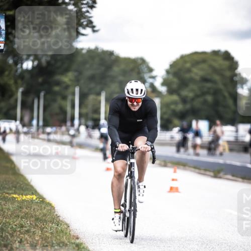 16.08.2026 - KN Förde Triathlon 2026 H.Heesch http://msf.ph/oto/9988354 16.08.2026 13:14:24 Radfahren 546, 555, 561, 568, 610, 705, 740 meine-sportfotos.de