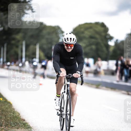 16.08.2026 - KN Förde Triathlon 2026 H.Heesch http://msf.ph/oto/9988360 16.08.2026 13:14:25 Radfahren 546, 555, 561, 568, 610, 705, 740 meine-sportfotos.de