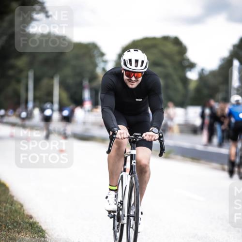 16.08.2026 - KN Förde Triathlon 2026 H.Heesch http://msf.ph/oto/9988363 16.08.2026 13:14:25 Radfahren 546, 555, 561, 568, 610, 705, 740 meine-sportfotos.de