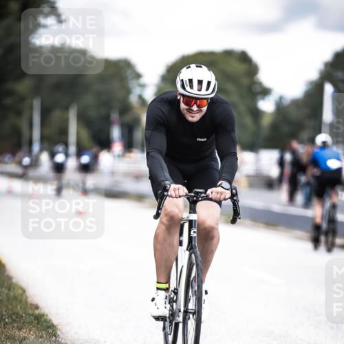 16.08.2026 - KN Förde Triathlon 2026 H.Heesch http://msf.ph/oto/9988364 16.08.2026 13:14:25 Radfahren 546, 555, 561, 568, 610, 705, 740 meine-sportfotos.de
