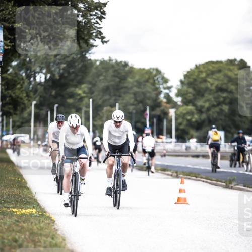 16.08.2026 - KN Förde Triathlon 2026 H.Heesch http://msf.ph/oto/9988379 16.08.2026 13:14:36 Radfahren 521, 533, 724, 726, 739 meine-sportfotos.de