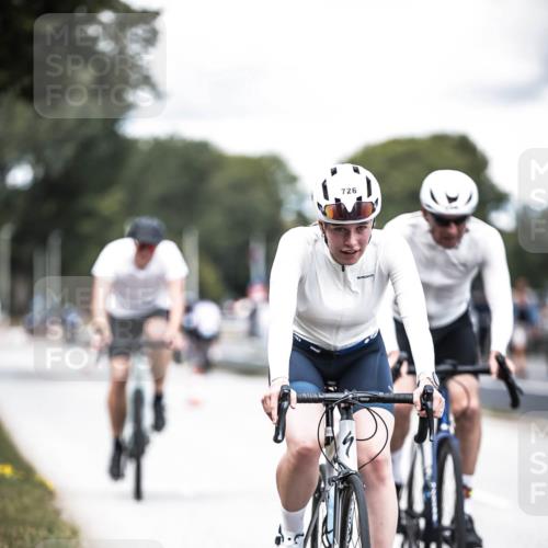 16.08.2026 - KN Förde Triathlon 2026 H.Heesch http://msf.ph/oto/9988394 16.08.2026 13:14:38 Radfahren 528, 533, 724, 726, 739 meine-sportfotos.de