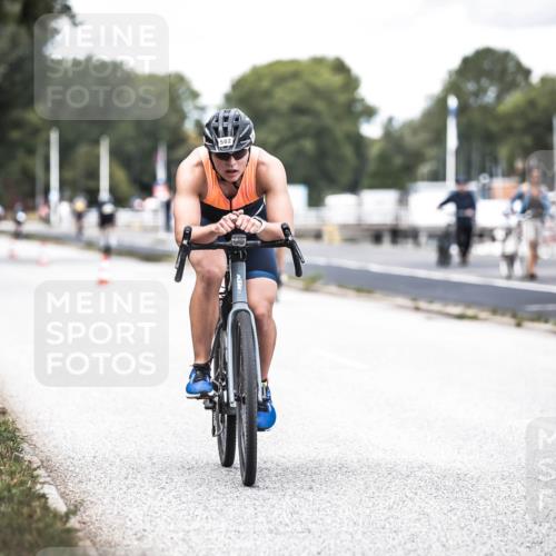 16.08.2026 - KN Förde Triathlon 2026 H.Heesch http://msf.ph/oto/9988423 16.08.2026 13:14:51 Radfahren 513, 550 meine-sportfotos.de