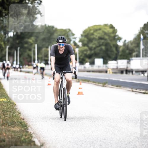 16.08.2026 - KN Förde Triathlon 2026 H.Heesch http://msf.ph/oto/9988430 16.08.2026 13:14:54 Radfahren 513, 550 meine-sportfotos.de