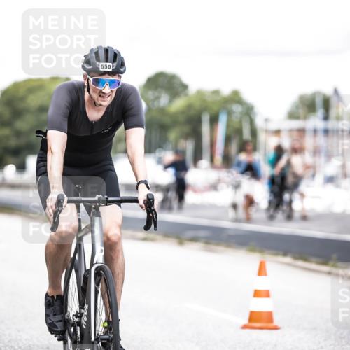 16.08.2026 - KN Förde Triathlon 2026 H.Heesch http://msf.ph/oto/9988448 16.08.2026 13:14:55 Radfahren 550 meine-sportfotos.de