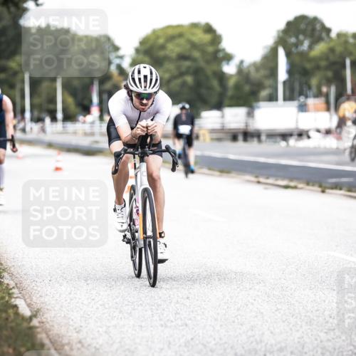 16.08.2026 - KN Förde Triathlon 2026 H.Heesch http://msf.ph/oto/9988453 16.08.2026 13:14:59 Radfahren 580 meine-sportfotos.de
