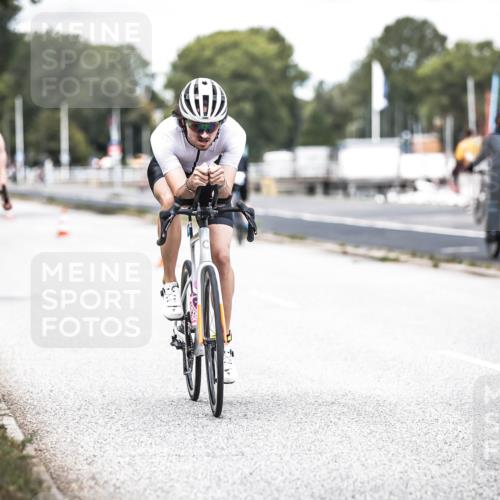 16.08.2026 - KN Förde Triathlon 2026 H.Heesch http://msf.ph/oto/9988455 16.08.2026 13:15:00 Radfahren 580 meine-sportfotos.de