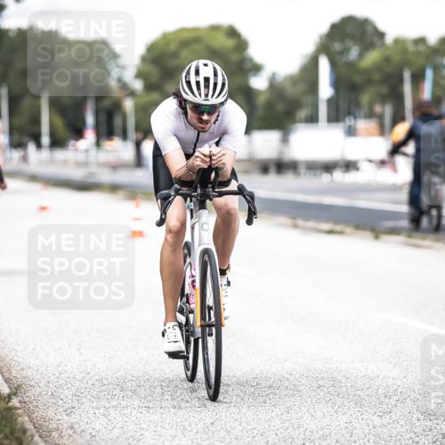 16.08.2026 - KN Förde Triathlon 2026 H.Heesch http://msf.ph/oto/9988458 16.08.2026 13:15:00 Radfahren 580 meine-sportfotos.de