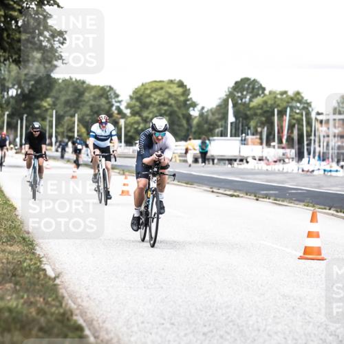 16.08.2026 - KN Förde Triathlon 2026 H.Heesch http://msf.ph/oto/9988472 16.08.2026 13:15:18 Radfahren 575, 708 meine-sportfotos.de