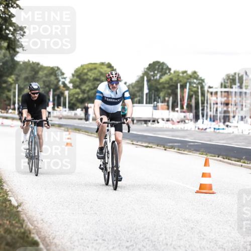 16.08.2026 - KN Förde Triathlon 2026 H.Heesch http://msf.ph/oto/9988488 16.08.2026 13:15:20 Radfahren 575, 708, 711 meine-sportfotos.de