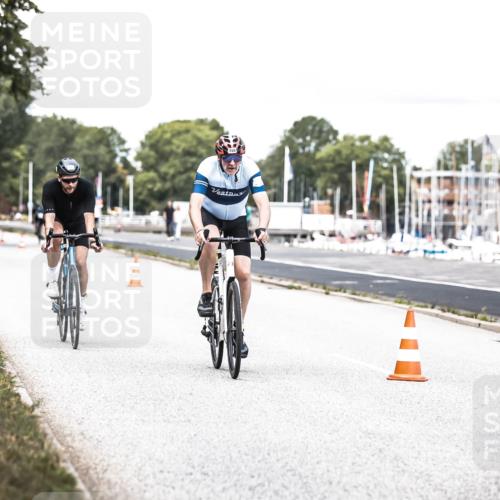 16.08.2026 - KN Förde Triathlon 2026 H.Heesch http://msf.ph/oto/9988489 16.08.2026 13:15:20 Radfahren 575, 708, 711 meine-sportfotos.de