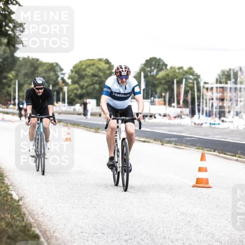16.08.2026 - KN Förde Triathlon 2026 H.Heesch http://msf.ph/oto/9988491 16.08.2026 13:15:20 Radfahren 575, 708, 711 meine-sportfotos.de