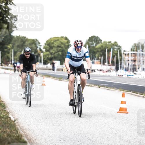 16.08.2026 - KN Förde Triathlon 2026 H.Heesch http://msf.ph/oto/9988492 16.08.2026 13:15:20 Radfahren 575, 708, 711 meine-sportfotos.de