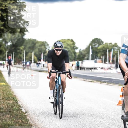 16.08.2026 - KN Förde Triathlon 2026 H.Heesch http://msf.ph/oto/9988493 16.08.2026 13:15:21 Radfahren 531, 575, 708, 711 meine-sportfotos.de