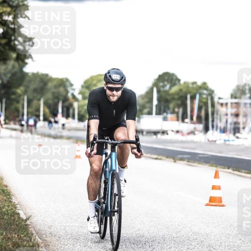 16.08.2026 - KN Förde Triathlon 2026 H.Heesch http://msf.ph/oto/9988497 16.08.2026 13:15:21 Radfahren 531, 575, 708, 711 meine-sportfotos.de