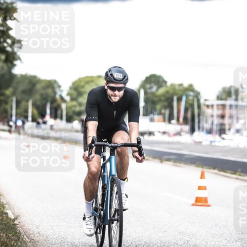 16.08.2026 - KN Förde Triathlon 2026 H.Heesch http://msf.ph/oto/9988499 16.08.2026 13:15:21 Radfahren 531, 575, 708, 711 meine-sportfotos.de