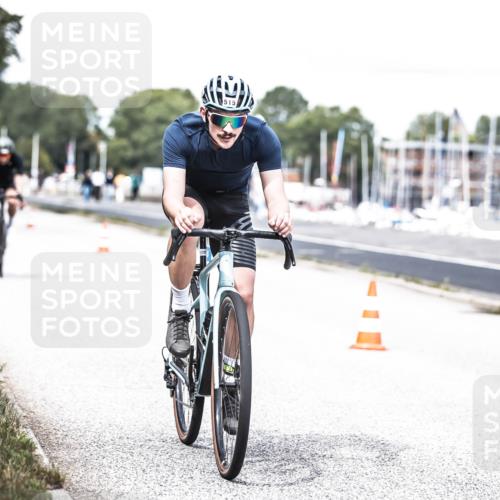 16.08.2026 - KN Förde Triathlon 2026 H.Heesch http://msf.ph/oto/9988568 16.08.2026 13:15:44 Radfahren 515, 569, 573, 587, 609 meine-sportfotos.de